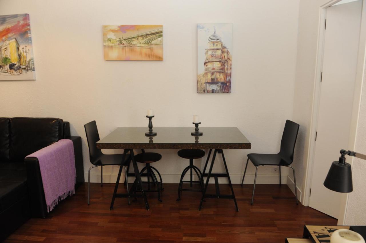 Apartamento Vacacional Santa Cruz Seville Luaran gambar