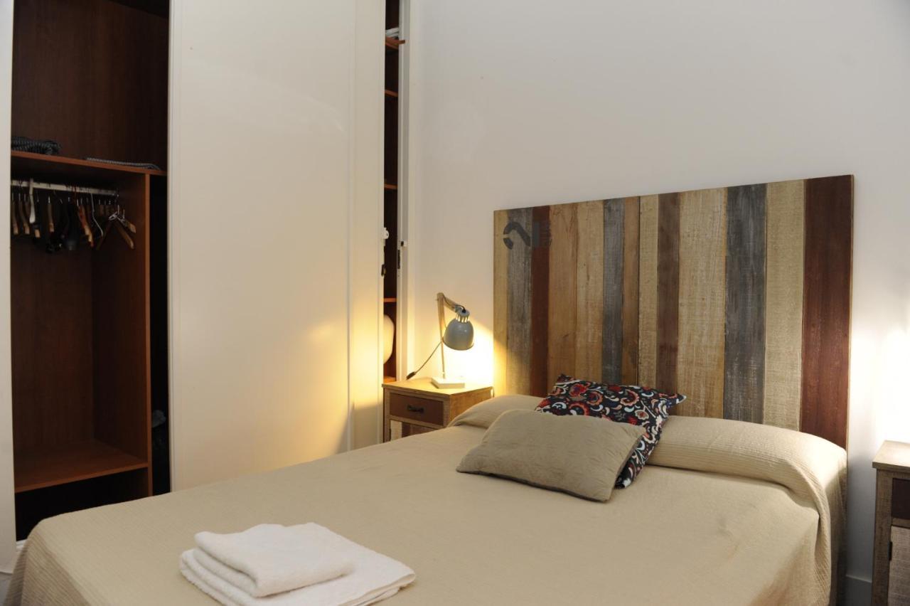Apartamento Vacacional Santa Cruz Seville Luaran gambar