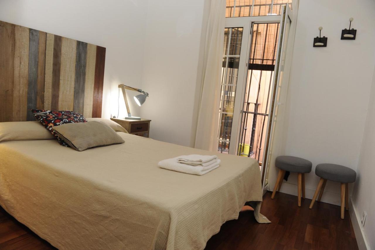 Apartamento Vacacional Santa Cruz Seville Luaran gambar